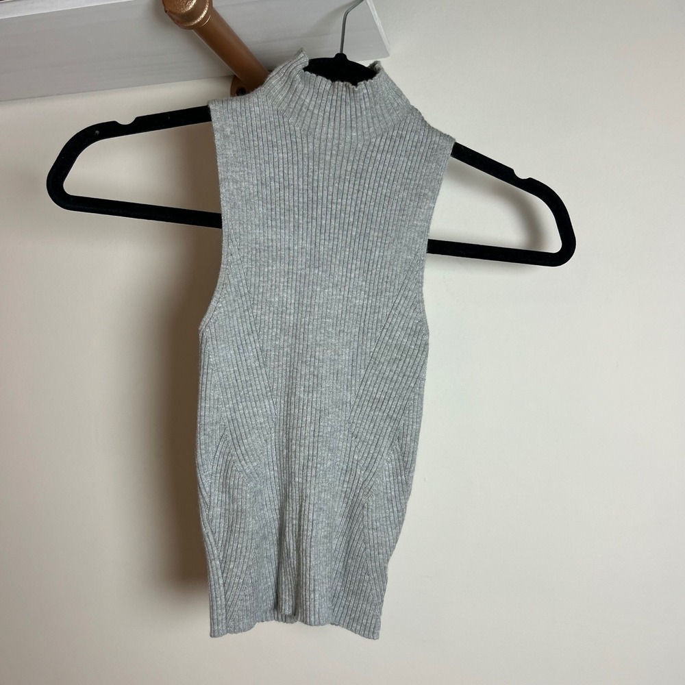 Petal + Pup Heather Gray Ribbed Mock Neck Sleeveless Knit Top XS/S‎
